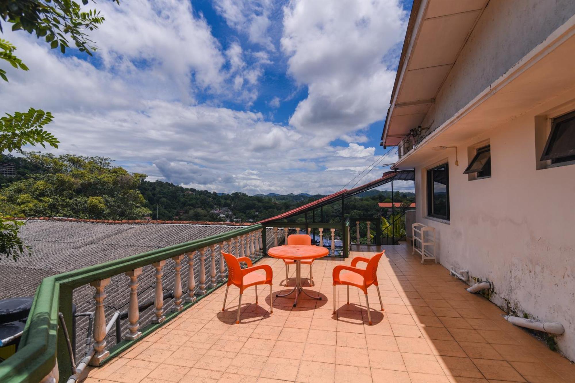 King Leisure Residence Kandy Exteriör bild